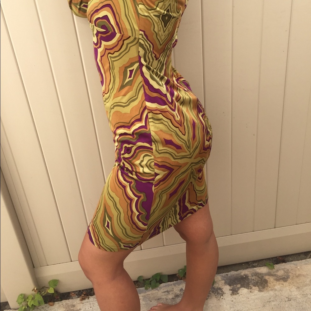 Dress - Picture 3 of 4